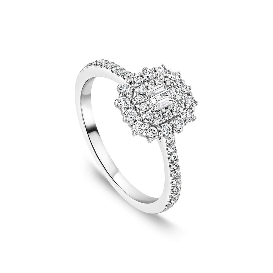 Unazë platin me 0.50ct diamant smerald cluster