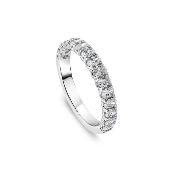 Unazë platin me 0.90ct diamant ovale