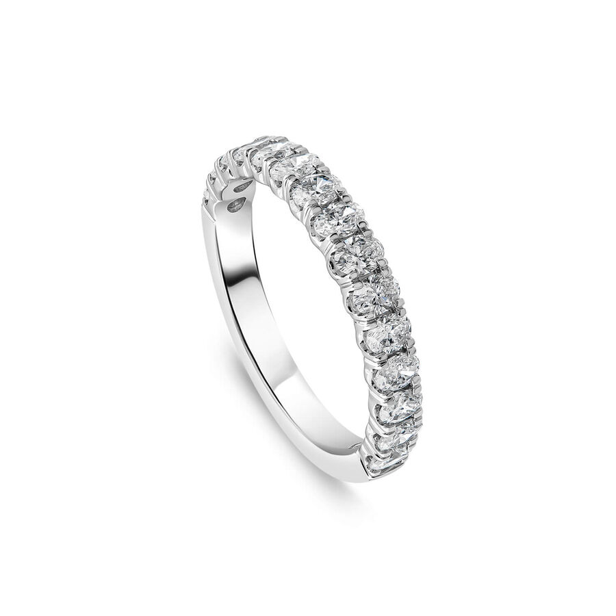 Unazë platin me 0.90ct diamant ovale